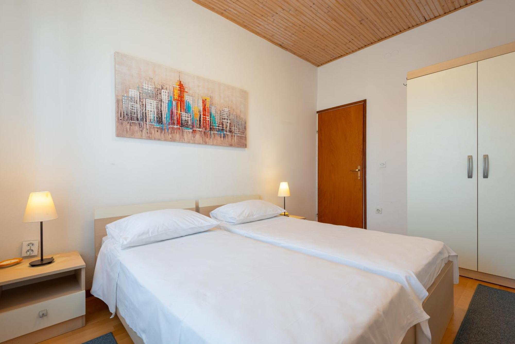 Apartments By The Sea Jelsa, Hvar - 11319 Jelsa  Habitación foto